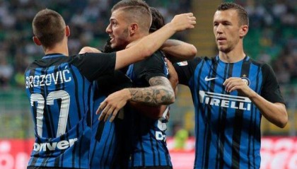  米兰双雄争夺欧冠席位，关键战AC米兰险胜蓝鹰  