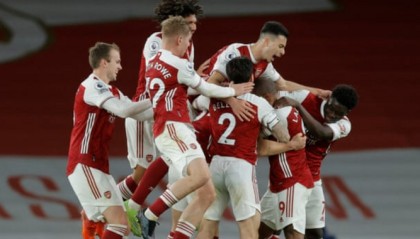  阿森纳新星萨卡蜕变，攻防两端撑起核心  